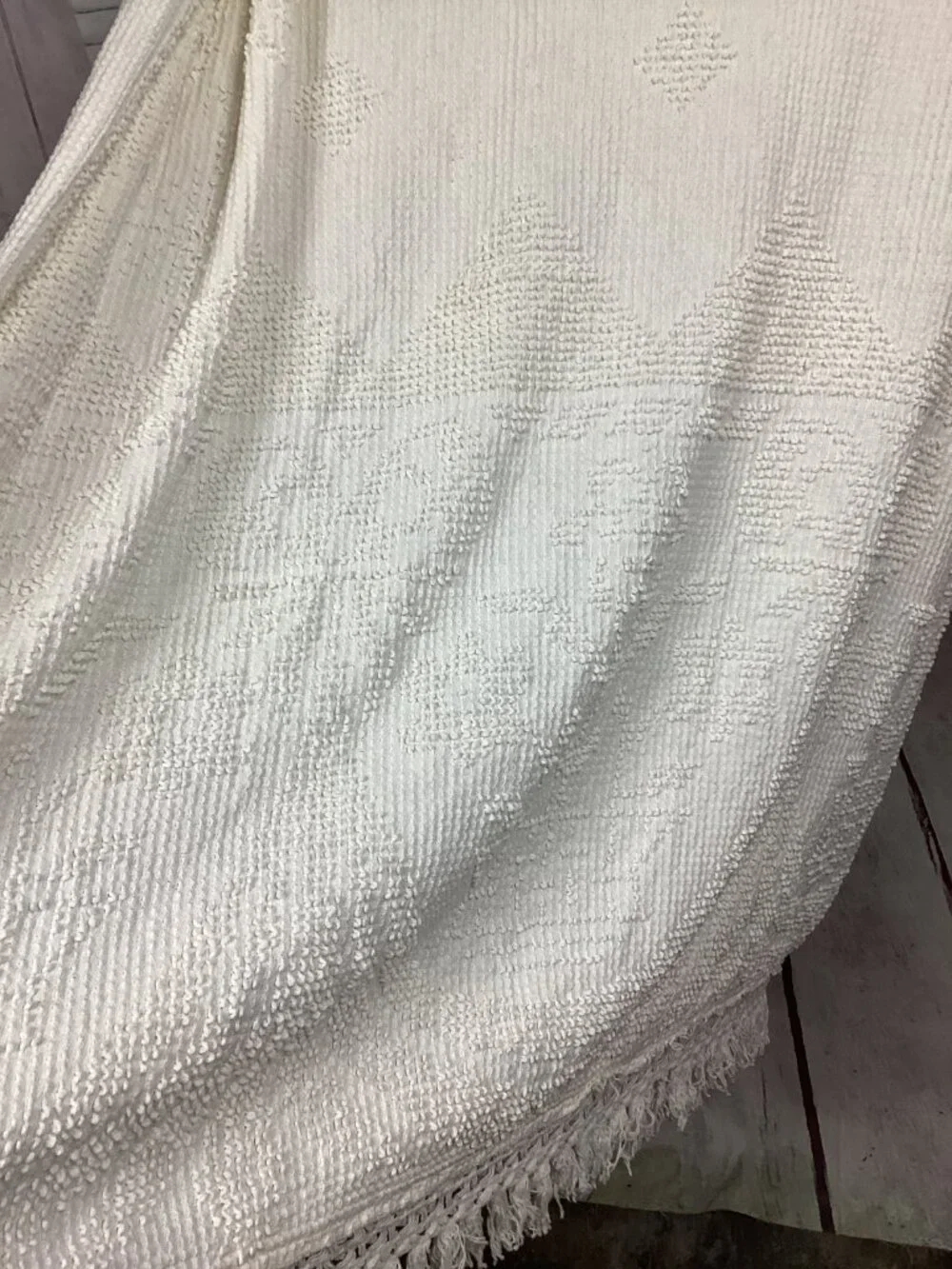 Vintage Swiss  Dot WHite Fringe Coverlet Blanket Bedspread 108x114